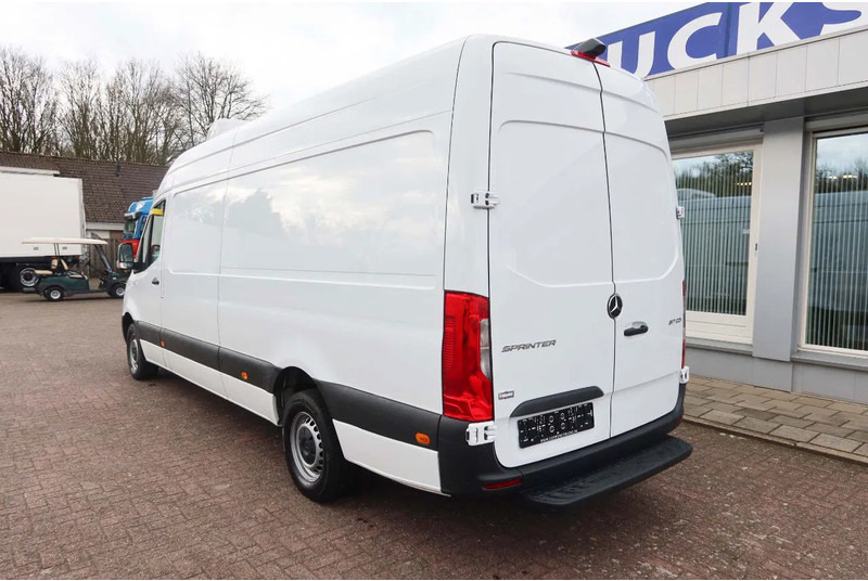 Refrigerated van Mercedes-Benz Sprinter 317 CDI L3/H2 Multi temp, Verplaatsbare tussenwand: picture 17