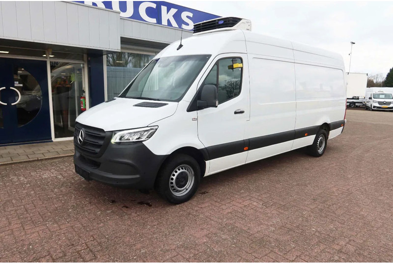 Refrigerated van Mercedes-Benz Sprinter 317 CDI L3/H2 Multi temp, Verplaatsbare tussenwand: picture 12