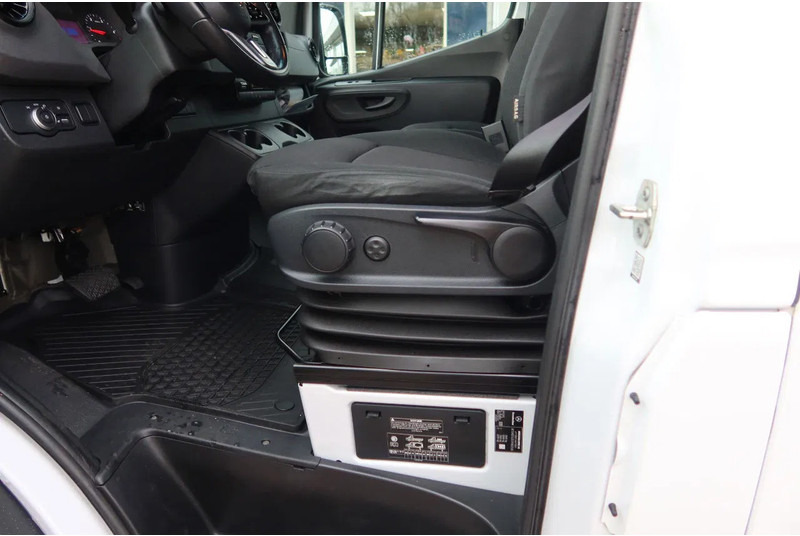 Refrigerated van Mercedes-Benz Sprinter 317 CDI L3/H2 Multi temp, Verplaatsbare tussenwand: picture 7