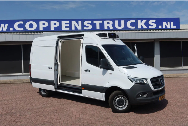 Mercedes-Benz Sprinter 317 Koel/Vries L2/H2 220 Volt stekker - Refrigerated van: picture 2 Mercedes-Benz Sprinter 317 Koel/Vries L2/H2 220 Volt stekker - Refrigerated van: picture 2
