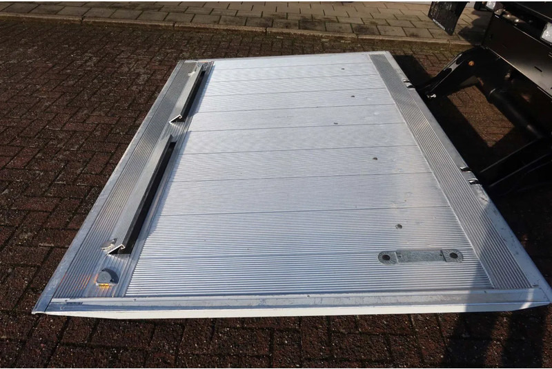 Box truck Mitsubishi Canter 7 C 18 Bak + klep 1000KG Euro 6: picture 15