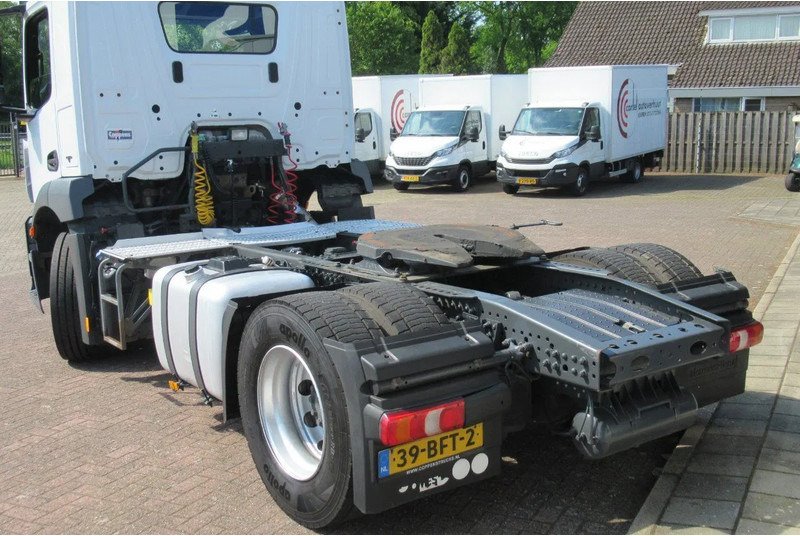 Mercedes-Benz Antos 1833 L - Tractor unit: picture 3 Mercedes-Benz Antos 1833 L - Tractor unit: picture 3