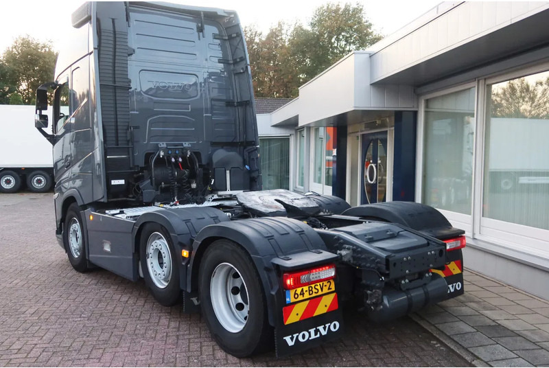 Tractor unit Volvo FH FH 500 Globetrotter Full Air suspension.: picture 15 Tractor unit Volvo FH FH 500 Globetrotter Full Air suspension.: picture 15