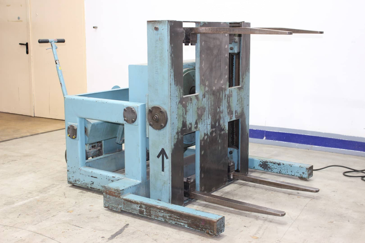 DOX 3000 M - Warehouse equipment: picture 1 DOX 3000 M - Warehouse equipment: picture 1