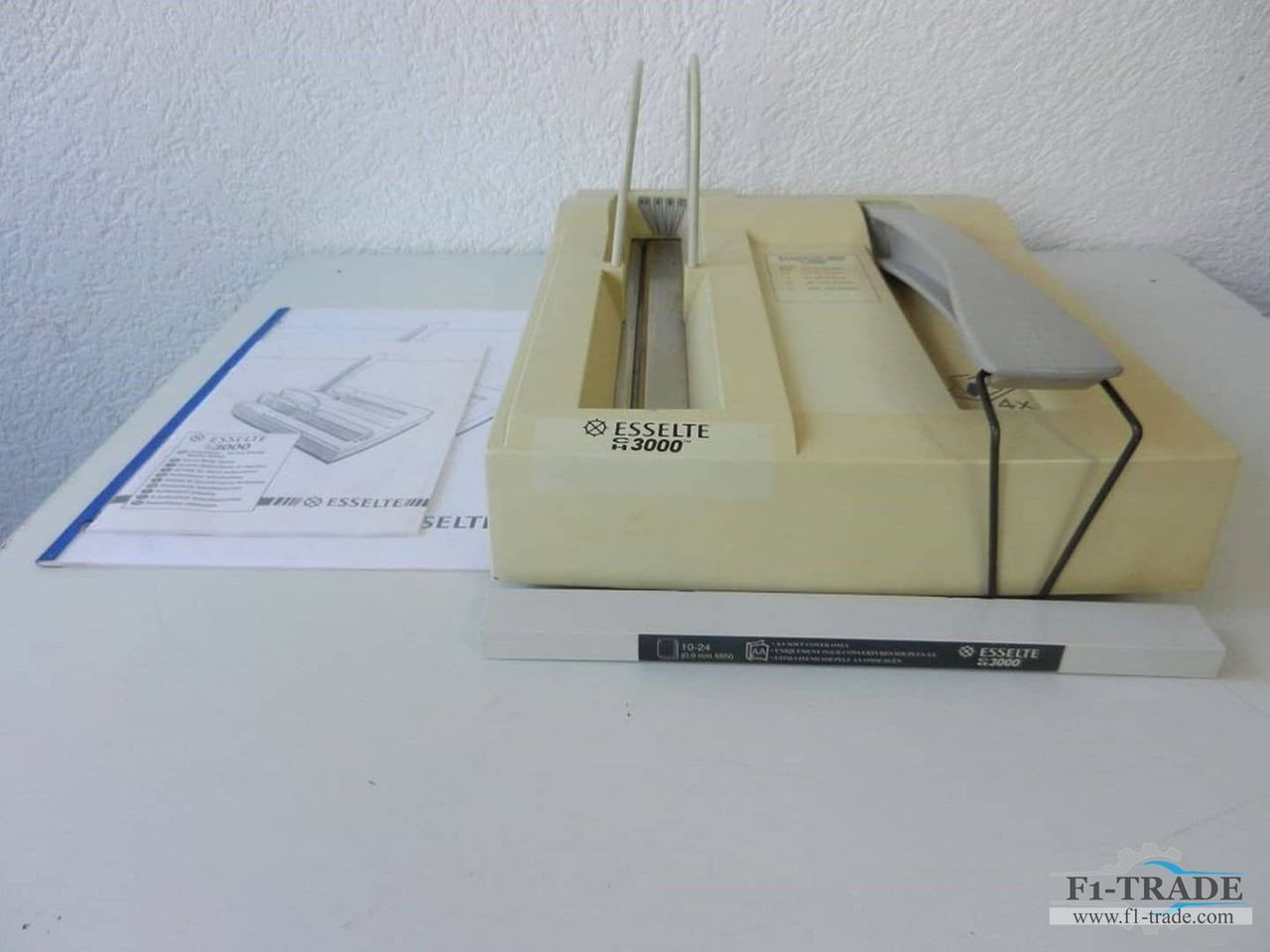 Esselte 3000 - Binding machine: picture 1 Esselte 3000 - Binding machine: picture 1