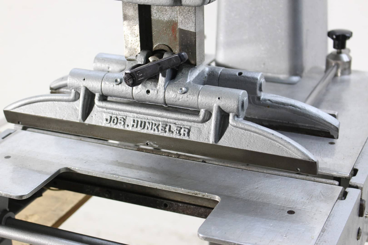 Hunkeler BDR 40 (4344/1) - Binding machine: picture 4 Hunkeler BDR 40 (4344/1) - Binding machine: picture 4