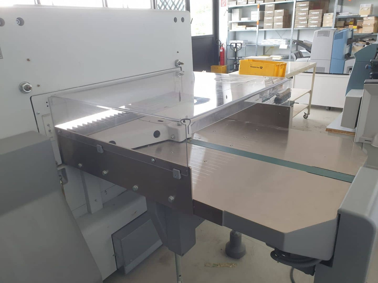 Polar 92 XT - Paper cutting machine: picture 5 Polar 92 XT - Paper cutting machine: picture 5