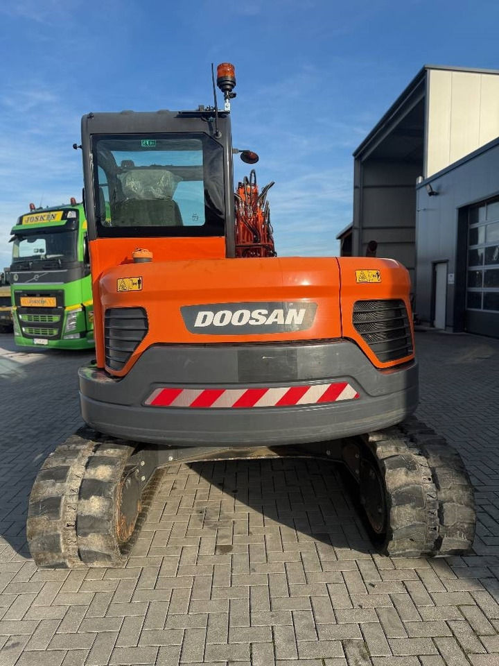 Doosan DX 85 R - Mini excavator: picture 4 Doosan DX 85 R - Mini excavator: picture 4