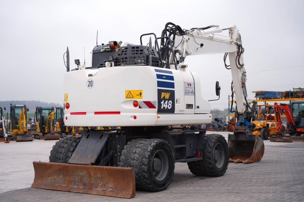 Komatsu PW 148-11 - Wheel excavator: picture 4 Komatsu PW 148-11 - Wheel excavator: picture 4