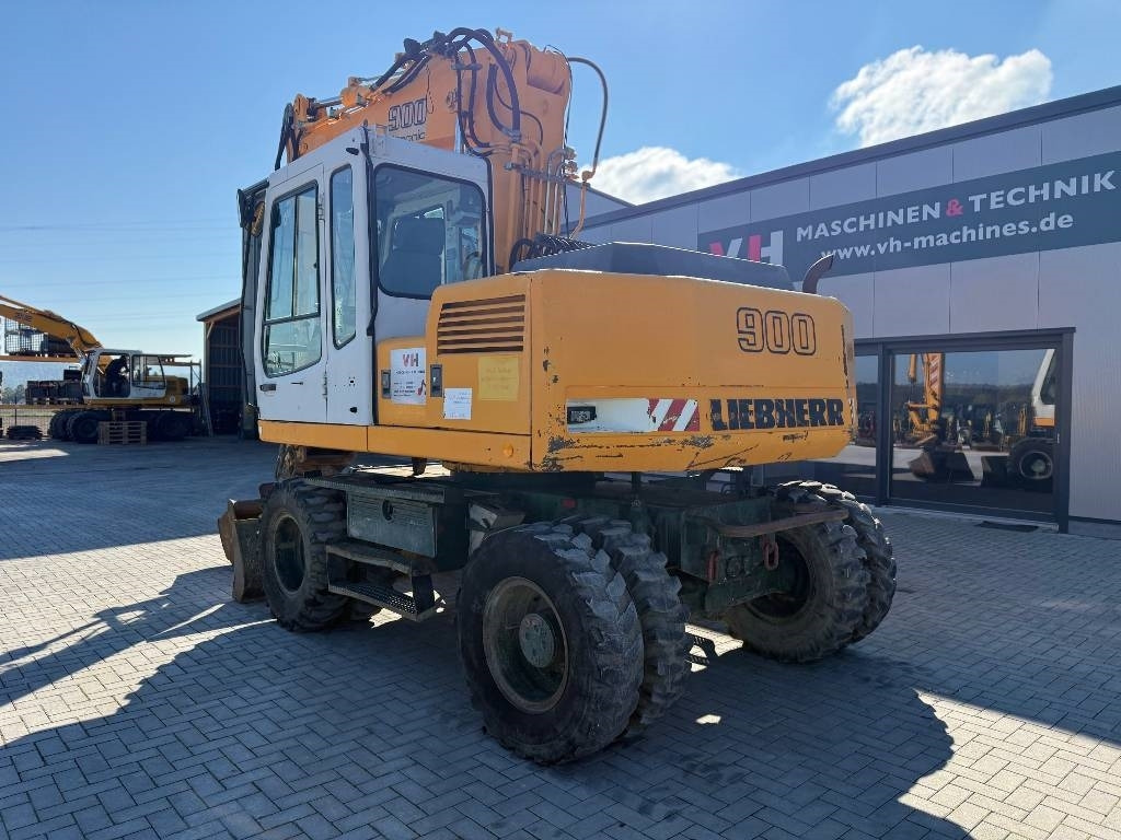 Liebherr A 900 Litronic - Wheel excavator: picture 3 Liebherr A 900 Litronic - Wheel excavator: picture 3