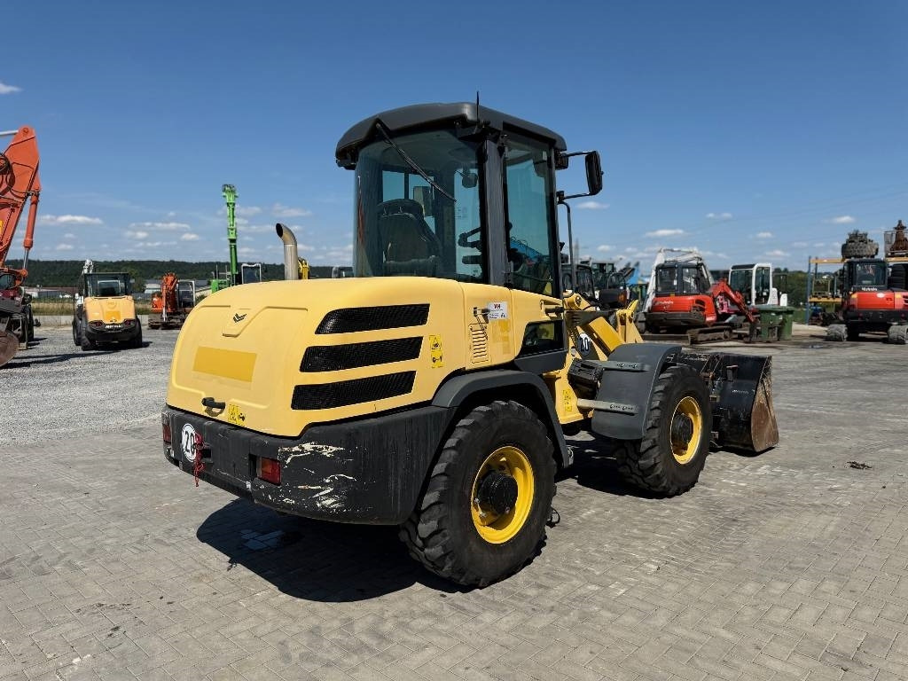 Yanmar V 80 - Wheel loader: picture 5 Yanmar V 80 - Wheel loader: picture 5