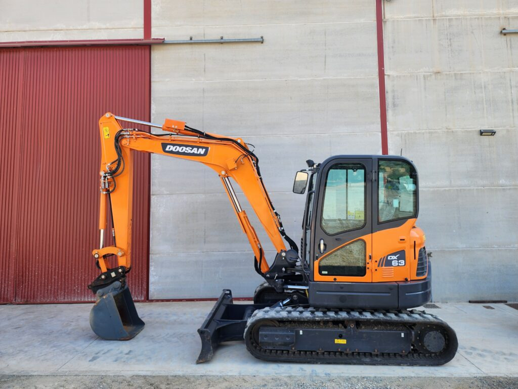 DOOSAN DX63R-3 - Mini excavator: picture 1 DOOSAN DX63R-3 - Mini excavator: picture 1