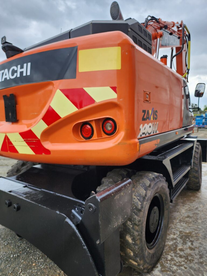 HITACHI ZX140W-6 - Wheel excavator: picture 3 HITACHI ZX140W-6 - Wheel excavator: picture 3