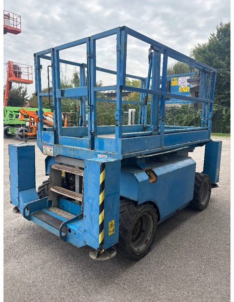 Genie GS 2668 RT 10m Diesel Scherenarbeitsbühne - Scissor lift: picture 4 Genie GS 2668 RT 10m Diesel Scherenarbeitsbühne - Scissor lift: picture 4