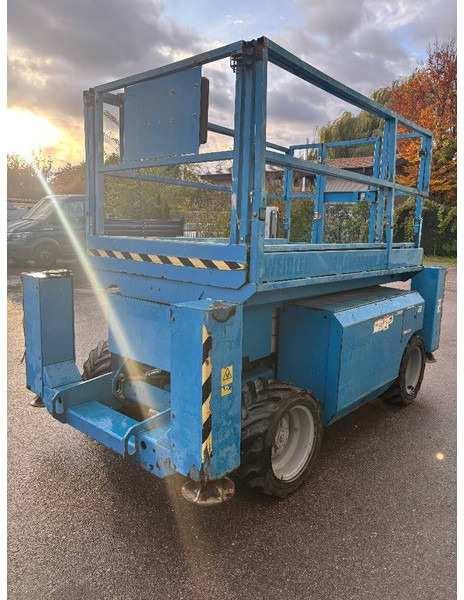 Genie GS 2668 RT 10m Diesel Scherenarbeitsbühne - Scissor lift: picture 4 Genie GS 2668 RT 10m Diesel Scherenarbeitsbühne - Scissor lift: picture 4