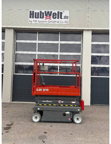 Skyjack SJ 3219 7,80m Scherenarbeitsbühne - Scissor lift: picture 1 Skyjack SJ 3219 7,80m Scherenarbeitsbühne - Scissor lift: picture 1