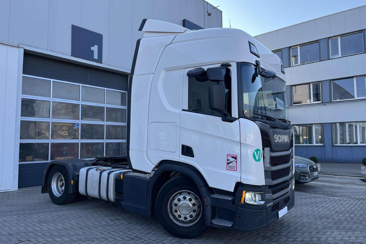 Scania R450 (8347) - Tractor unit: picture 5 Scania R450 (8347) - Tractor unit: picture 5