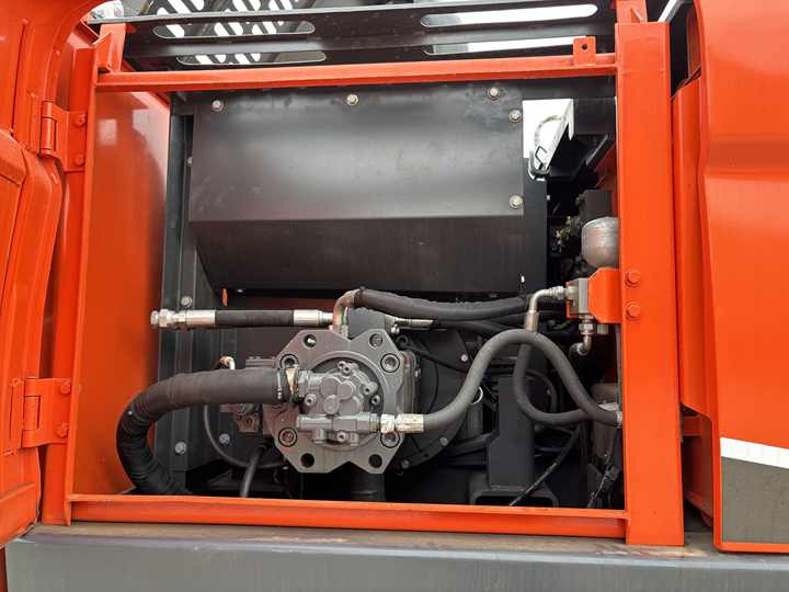 22 Tons Excavator Original Doosan Dx225LCA Crawler Digger Secondhand Used Good Condition Doosan Hydraulic Excavator on Sale - Crawler excavator: picture 3 22 Tons Excavator Original Doosan Dx225LCA Crawler Digger Secondhand Used Good Condition Doosan Hydraulic Excavator on Sale - Crawler excavator: picture 3