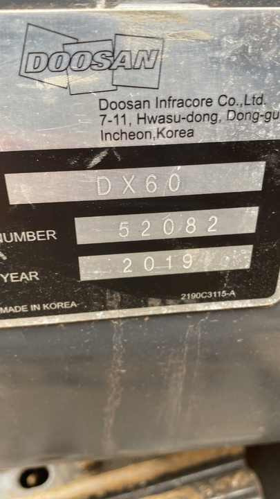 Awesome Performance Korea Imported Small Scale Used Doosan Dx60 Excavator in Shanghai - Crawler excavator: picture 5 Awesome Performance Korea Imported Small Scale Used Doosan Dx60 Excavator in Shanghai - Crawler excavator: picture 5
