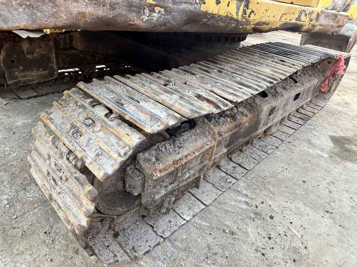 Good Condition Good price Second Hand Caterpillar 325bl Excavator Used Cat 325b 325bl in stock For Sale - Crawler excavator: picture 2 Good Condition Good price Second Hand Caterpillar 325bl Excavator Used Cat 325b 325bl in stock For Sale - Crawler excavator: picture 2