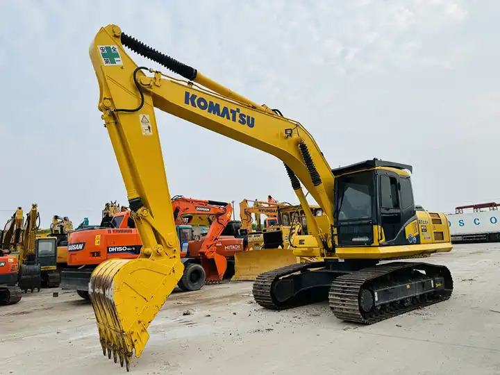 Hot Sale 20 Ton Crawler Excavator Komatsu Pc200-6 Pc200-7 Pc200-8 Original From Japan For Sale In Shanghai - Crawler excavator: picture 5 Hot Sale 20 Ton Crawler Excavator Komatsu Pc200-6 Pc200-7 Pc200-8 Original From Japan For Sale In Shanghai - Crawler excavator: picture 5