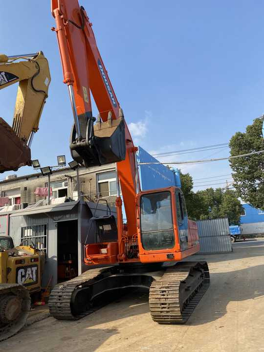 Hydraulic Excavator Doosan DX225LC and More Used Excavator from Korea - Crawler excavator: picture 3 Hydraulic Excavator Doosan DX225LC and More Used Excavator from Korea - Crawler excavator: picture 3