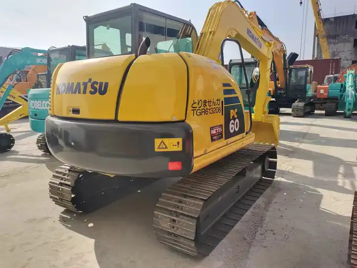 Little Working Hours Used Cheap Komatsu PC60 Excavator Used Mini Komatsu PC78 PC55 PC56 PC60 - Excavator: picture 3 Little Working Hours Used Cheap Komatsu PC60 Excavator Used Mini Komatsu PC78 PC55 PC56 PC60 - Excavator: picture 3