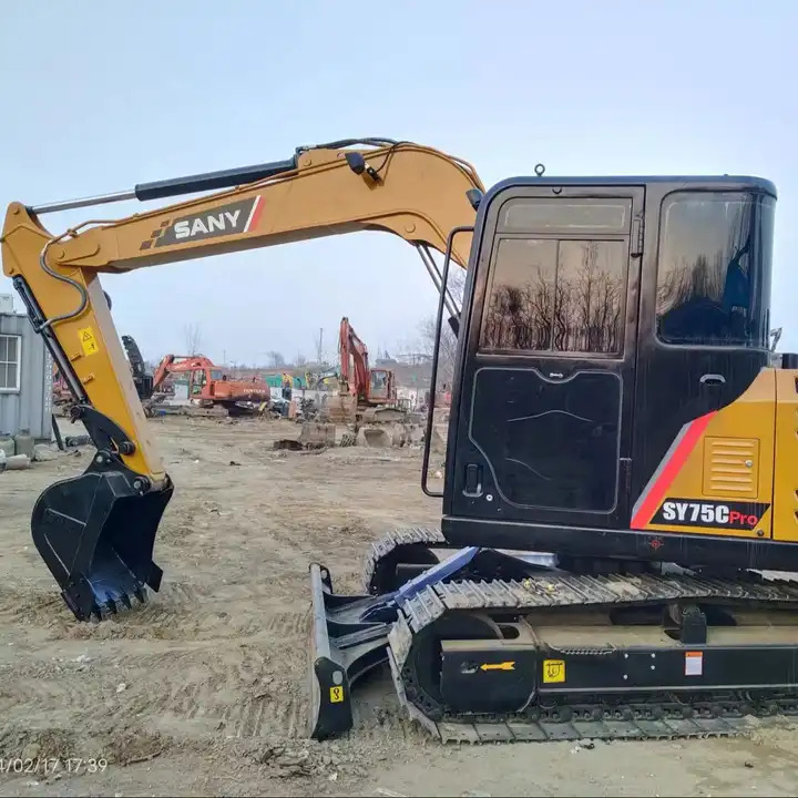 Original Cheap Price Used Excavator Machine Sany 75c Mini Excavator,7.5t Small Used Excavator For Sale In Shanghai - Crawler excavator: picture 2 Original Cheap Price Used Excavator Machine Sany 75c Mini Excavator,7.5t Small Used Excavator For Sale In Shanghai - Crawler excavator: picture 2