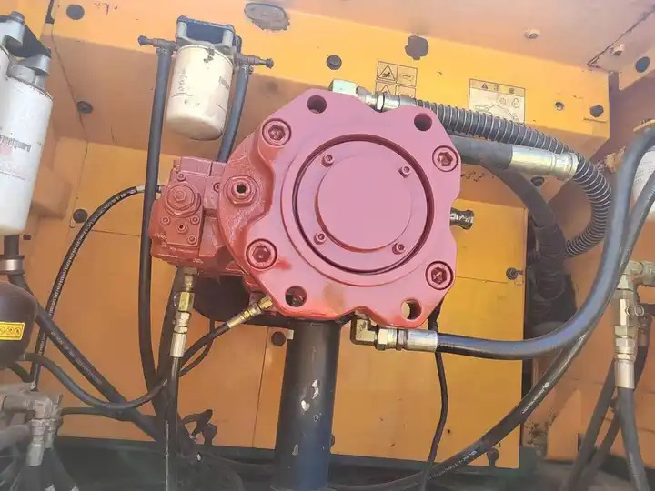 Used 38ton Heavy Duty Digger Machine Hyundai R385LC-9t R520 220LC-9s Grab Crawler Hydraulic Excavator - Excavator: picture 2 Used 38ton Heavy Duty Digger Machine Hyundai R385LC-9t R520 220LC-9s Grab Crawler Hydraulic Excavator - Excavator: picture 2