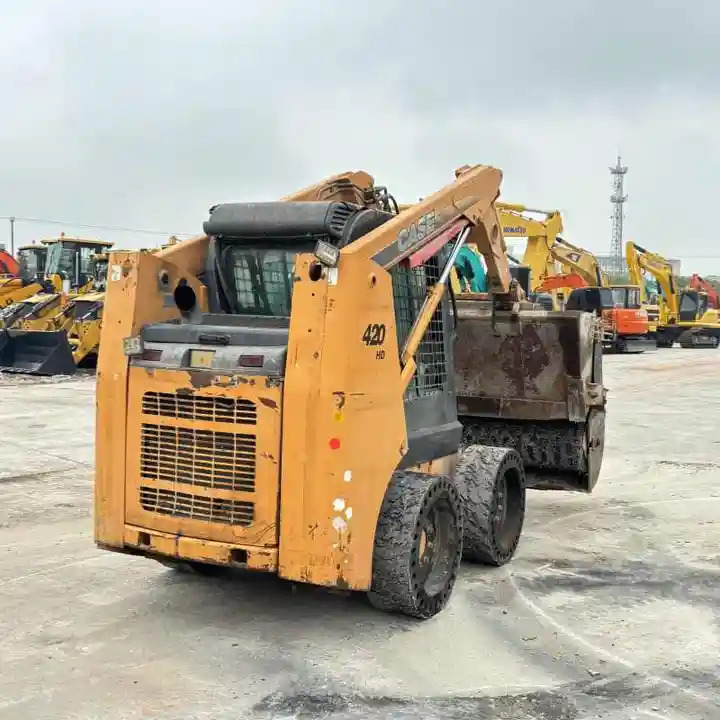 Used Case 420 Backhoe Loader Used Skid Steer Loader CASE 430 CASE 440 - Skid steer loader: picture 2 Used Case 420 Backhoe Loader Used Skid Steer Loader CASE 430 CASE 440 - Skid steer loader: picture 2