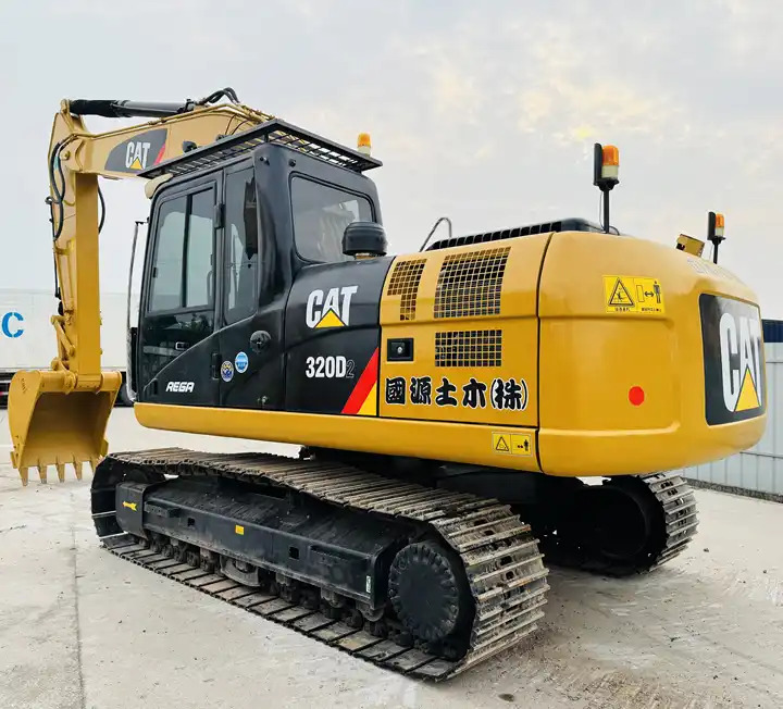 Used Cat Caterpillar 320d Excavating Machine Cat 320 320d2l 320d2 Crawler Excavator For Sale In Shanghai - Crawler excavator: picture 1 Used Cat Caterpillar 320d Excavating Machine Cat 320 320d2l 320d2 Crawler Excavator For Sale In Shanghai - Crawler excavator: picture 1