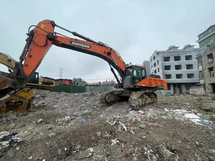 Used Doosan Excavator Doosan Excavator Dx520 Doosan Dx520lc Excavator - Excavator: picture 3 Used Doosan Excavator Doosan Excavator Dx520 Doosan Dx520lc Excavator - Excavator: picture 3