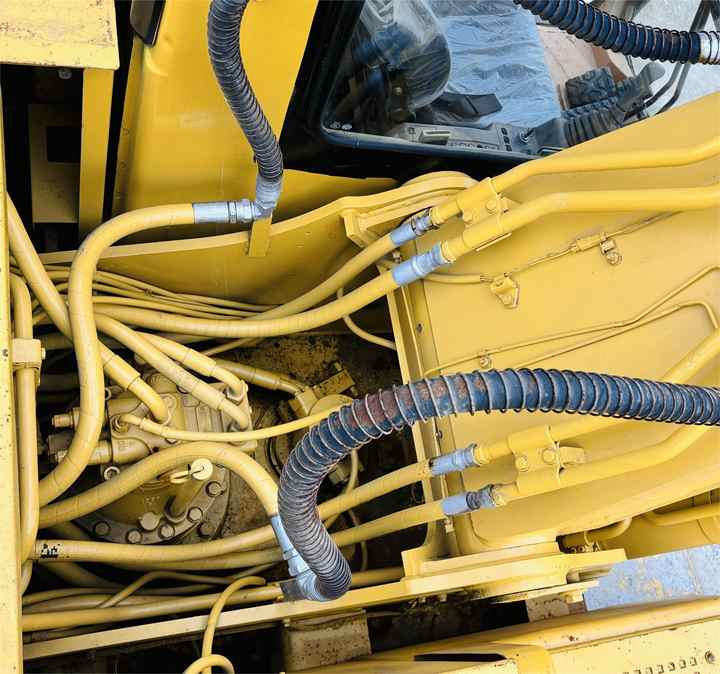 Used Excavator Cat 320bl Best Second Hand Excavator Caterpillar 320 320d 320b For Sale In Shanghai - Crawler excavator: picture 4 Used Excavator Cat 320bl Best Second Hand Excavator Caterpillar 320 320d 320b For Sale In Shanghai - Crawler excavator: picture 4