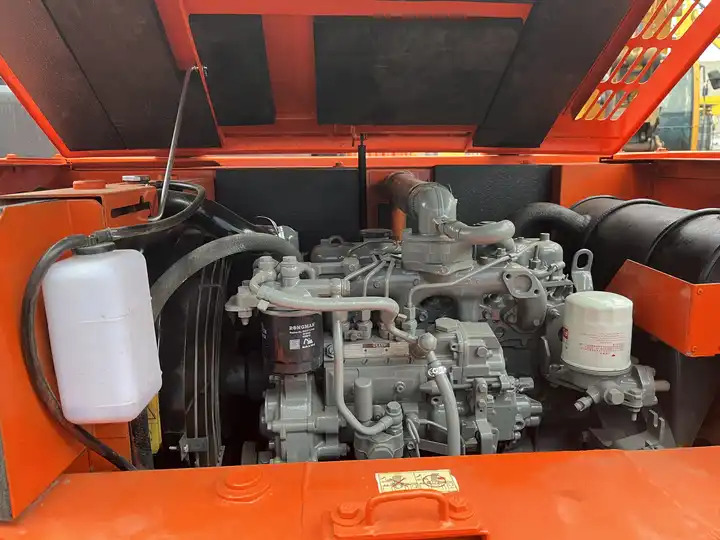 Used Hitachi excavator ZX70 in good condition for sale - Crawler excavator: picture 3 Used Hitachi excavator ZX70 in good condition for sale - Crawler excavator: picture 3