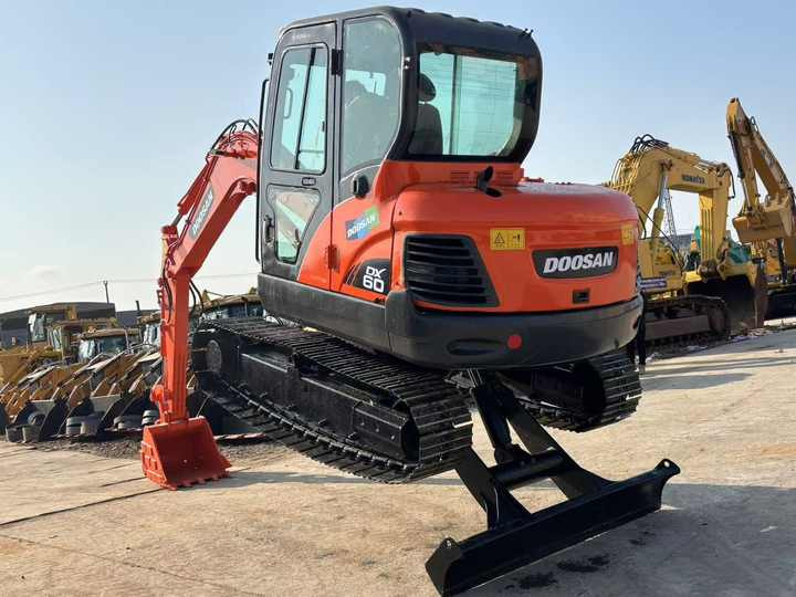 Used excavator doosan dx60 excavators earth-moving machinery doosan dx60 dx80 dx75 dx225 dh60 dh60-7for sale - Crawler excavator: picture 5 Used excavator doosan dx60 excavators earth-moving machinery doosan dx60 dx80 dx75 dx225 dh60 dh60-7for sale - Crawler excavator: picture 5