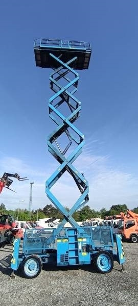 Scissor lift Genie GS5390 - 18m - 4x4 - Diesel: picture 9