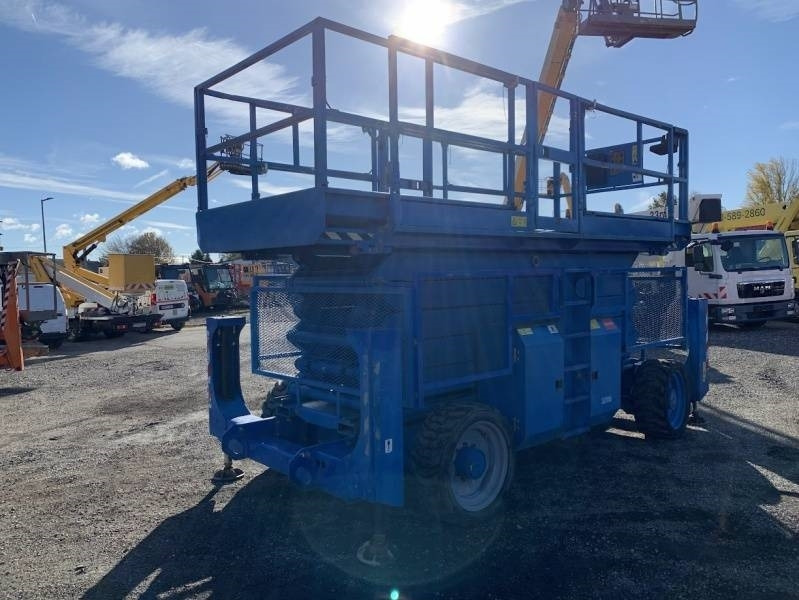 Genie GS5390 - 18m - 4x4 - Diesel - Scissor lift: picture 2 Genie GS5390 - 18m - 4x4 - Diesel - Scissor lift: picture 2