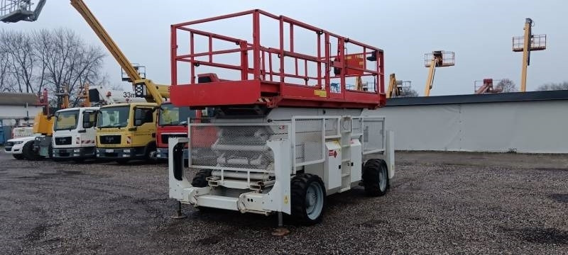 Genie GS5390 - 18m - 4x4 - Diesel - Scissor lift: picture 2 Genie GS5390 - 18m - 4x4 - Diesel - Scissor lift: picture 2