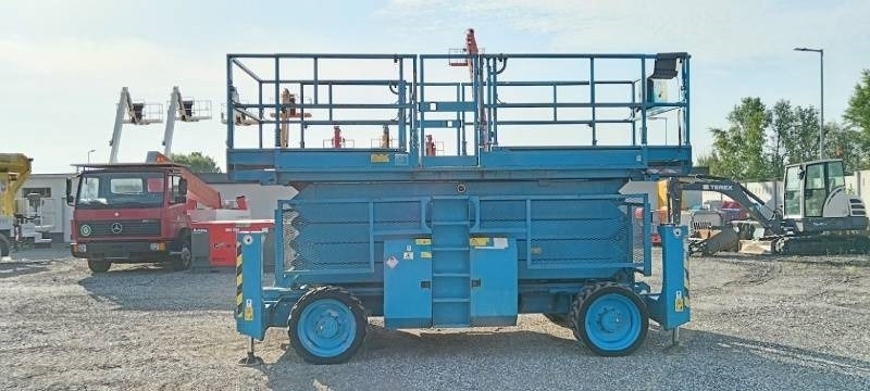 Genie GS5390 - 18m - 4x4 - Diesel - Scissor lift: picture 5 Genie GS5390 - 18m - 4x4 - Diesel - Scissor lift: picture 5