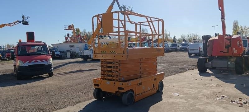 Haulotte Compact 14 - 14 m, electric - Scissor lift: picture 2 Haulotte Compact 14 - 14 m, electric - Scissor lift: picture 2