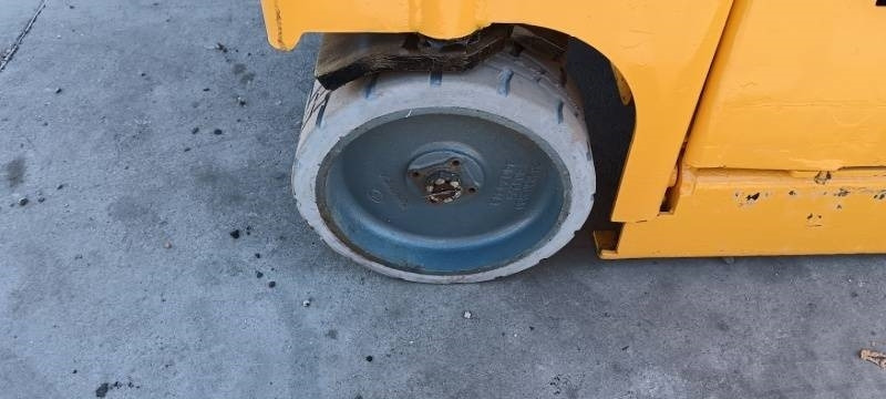 Scissor lift Haulotte Compact 14 - 14 m, electric: picture 11 Scissor lift Haulotte Compact 14 - 14 m, electric: picture 11