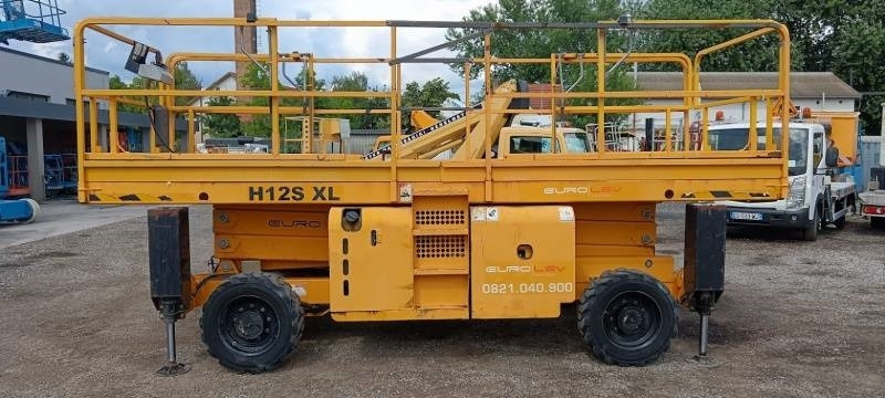 Haulotte H12SXLNT - 12m, 4x4, diesel - Scissor lift: picture 5 Haulotte H12SXLNT - 12m, 4x4, diesel - Scissor lift: picture 5