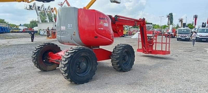 Haulotte HA16PXNT - 16m, 4x4x4, diesel - Articulated boom: picture 5 Haulotte HA16PXNT - 16m, 4x4x4, diesel - Articulated boom: picture 5