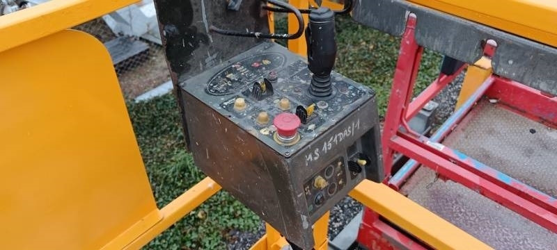 Scissor lift JLG 4394RT - 15m, 4x4, diesel: picture 10