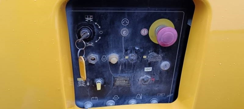 Scissor lift JLG 4394RT - 15m, 4x4, diesel: picture 11