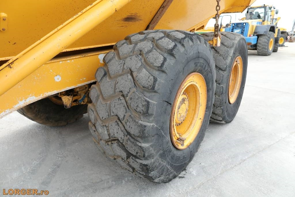 Articulated dumper Bell B 30 E: picture 16