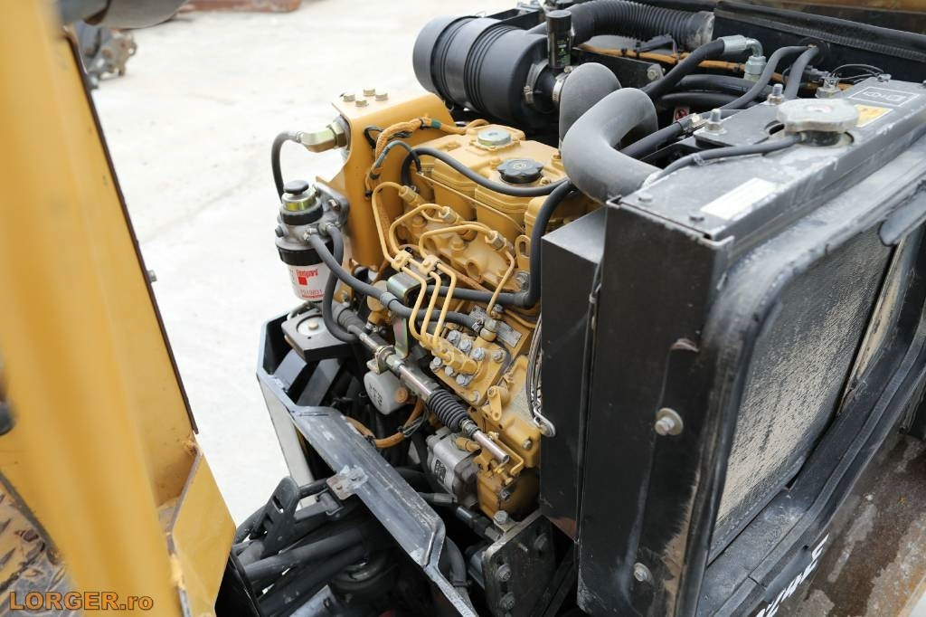 Road roller CAT CB 224 E: picture 14