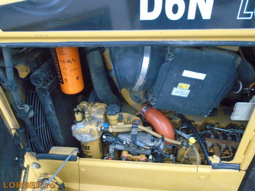 Bulldozer CAT D6N LGP: picture 8