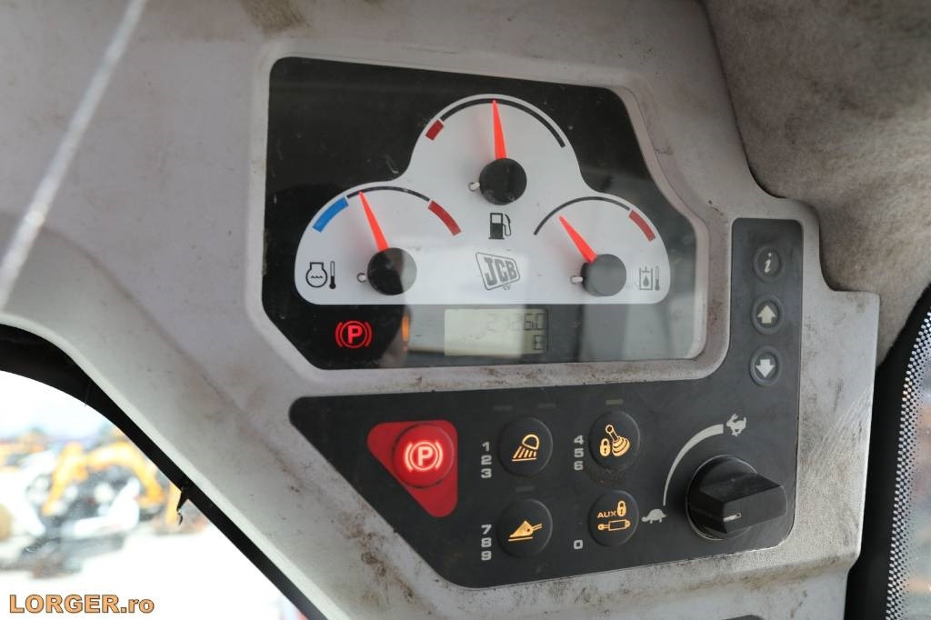 Skid steer loader JCB 260 ECO: picture 11