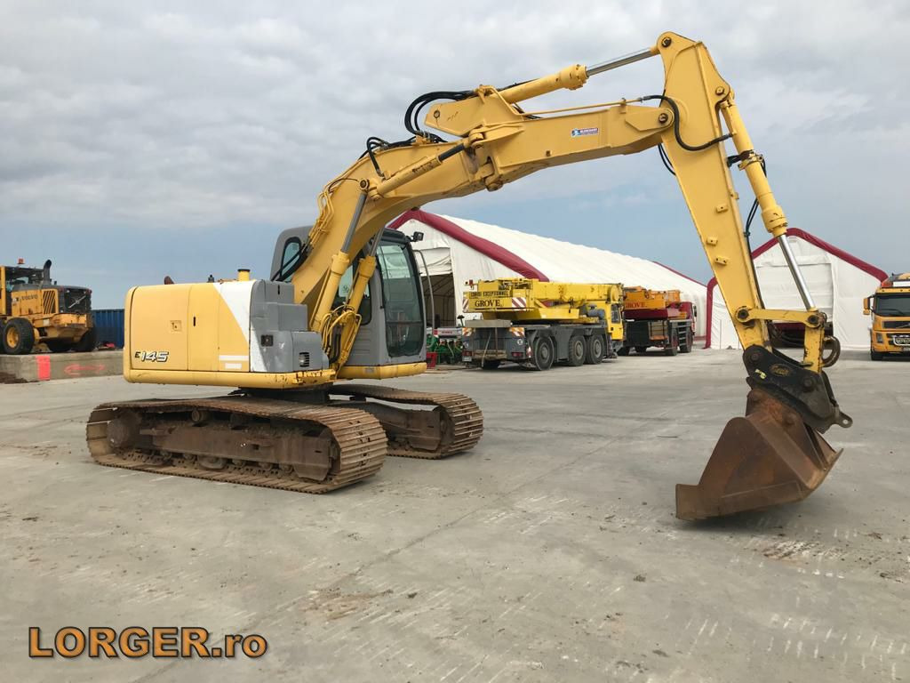 New Holland E 145 - Crawler excavator: picture 2 New Holland E 145 - Crawler excavator: picture 2